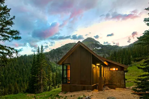 Campfire Ranch Red Mountain Pass