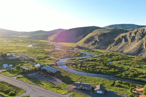 Valley Creek Motel and RV Park