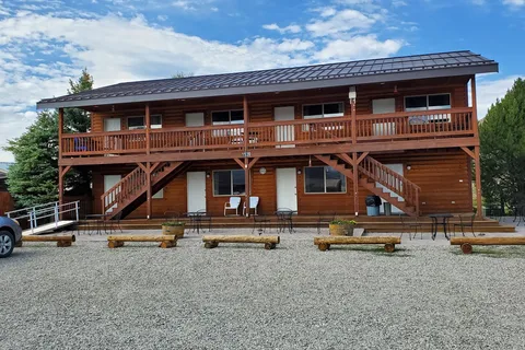 Valley Creek Motel and RV Park