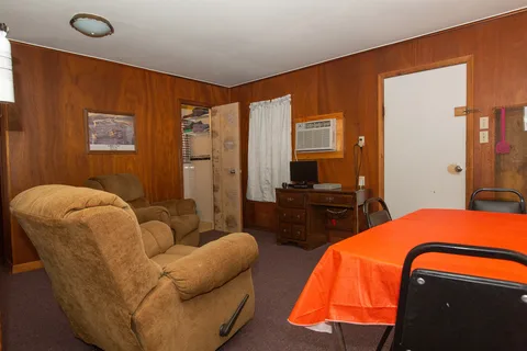 Poppys Pointe Family Resort