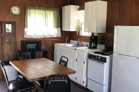 Poppys Pointe Family Resort