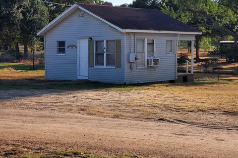 Poppys Pointe Family Resort
