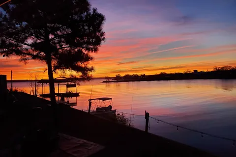 Poppys Pointe Family Resort