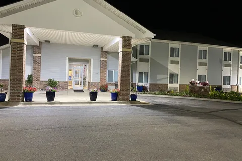 Garnett Inn Suites and RV Park