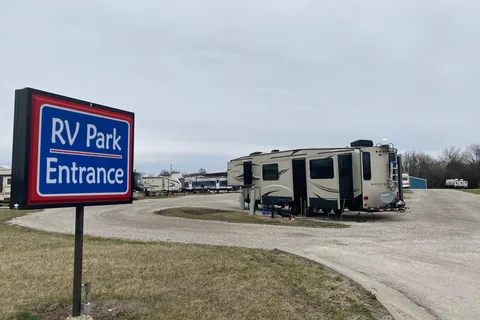 Garnett Inn Suites and RV Park