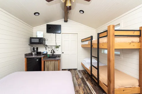Yogi Bear's Jellystone Park™ Camp-Resort: Guadalupe River