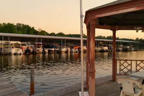 Birdsong Resort and Marina Lakeside RV and Tent Campground