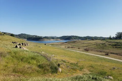 Meadows - Valley Oak - Millerton Lake State Recreation Area