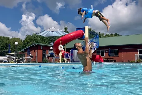 Bass Lake Resort