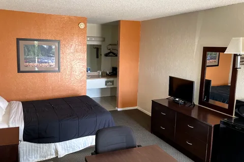 Ambassador Inn and RV Park