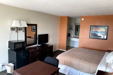 Ambassador Inn and RV Park
