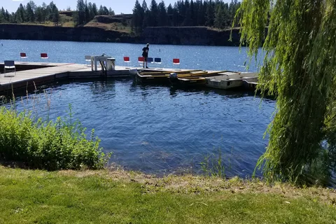 Williams Lake Bunker's Resort