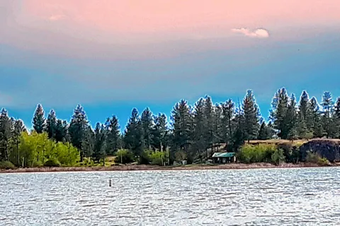 Williams Lake Bunker's Resort