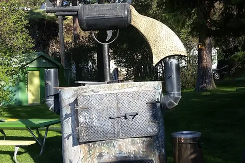 Williams Lake Bunker's Resort