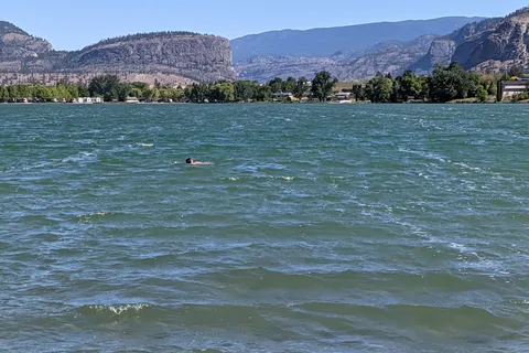 The Lakeside Resort