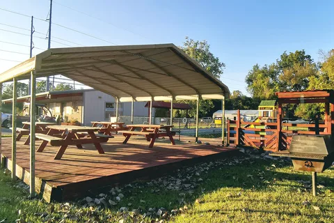 Quilly's Magnolia RV Park