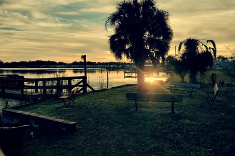 Lakeshore Palms Travel Park