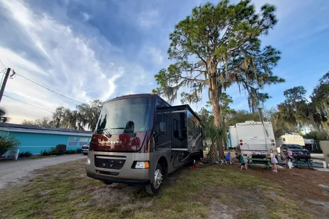 Lakeshore Palms Travel Park