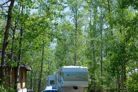 Half Moon Lake Resort And Dude Ranch