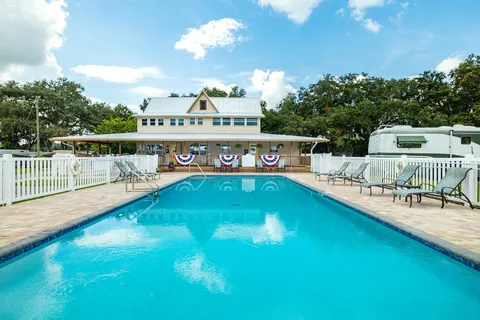 Hillside Mobile Home Park - A Cobblestone Community