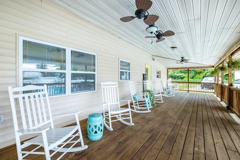 Hillside Mobile Home Park - A Cobblestone Community
