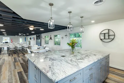 Hillside Mobile Home Park - A Cobblestone Community