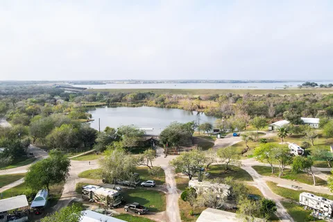 Wilderness Lakes RV Resort