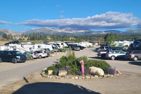 Middlefork RV Resort
