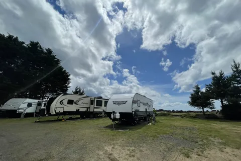 Bayshore RV Park & Guest Suites