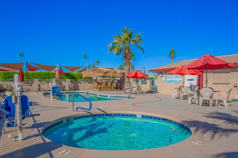 Desert Holiday RV Resort