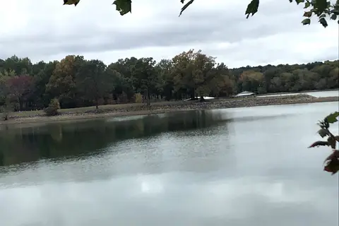Bee Spring Lodge-Campground