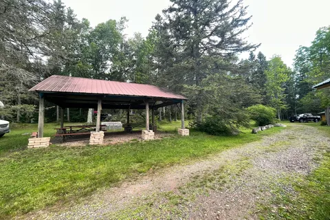 Lax Lake Resort