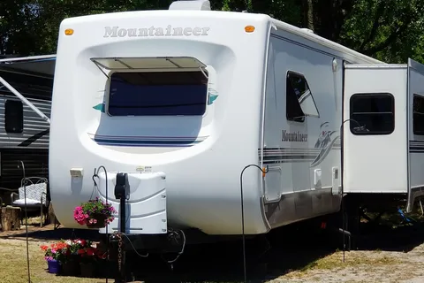 Oak Island Campground®?