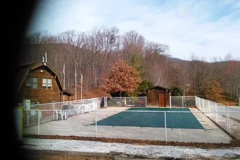 Asheville West KOA Holiday