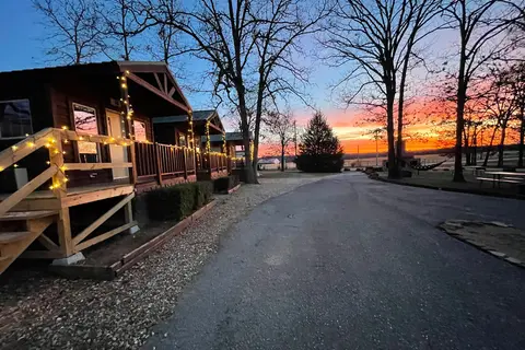 Thousand Oaks Resort