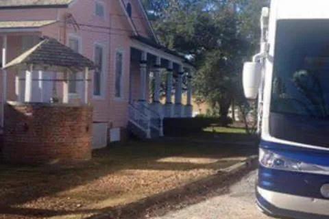 Poche Plantation RV Resort Cottage