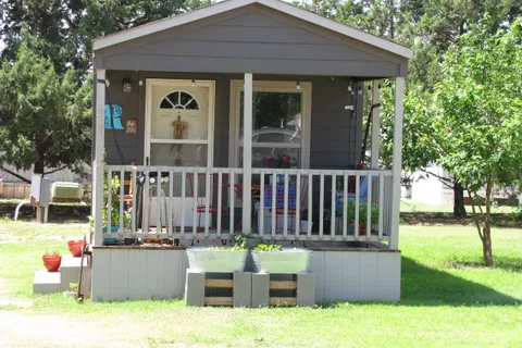 Shallowater Mobile Home and RV Park