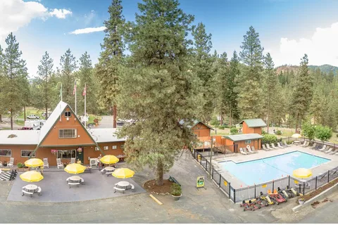 Leavenworth / Pine Village KOA Holiday