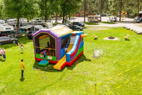 Leavenworth / Pine Village KOA Holiday