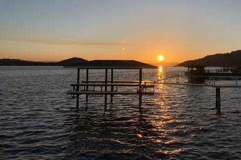 Lake Place Resort
