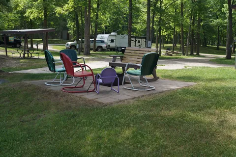 Camp Holiday Resort and Campground