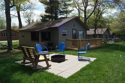Camp Holiday Resort and Campground
