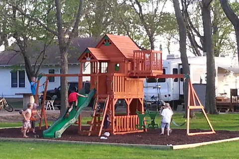Rustling Elms Resort