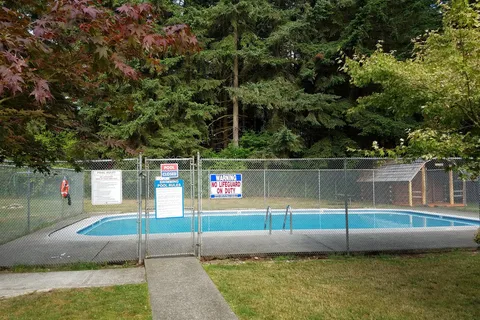 Olympia Campground and Fuel