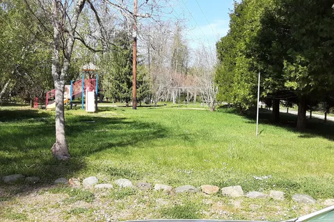 Grants Pass-Redwood Highway Campground and RV Park