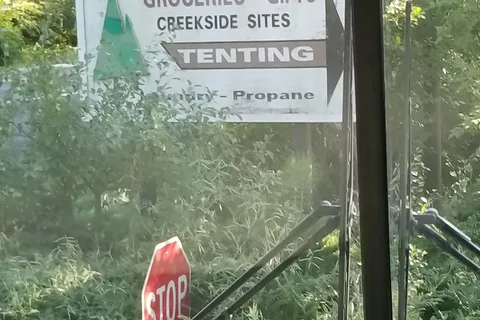 Grants Pass-Redwood Highway Campground and RV Park