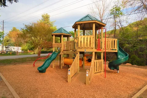 Asheville East KOA Holiday