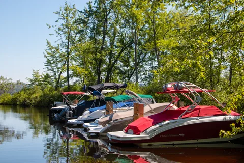 Westward Shores Cottages and RV Resort