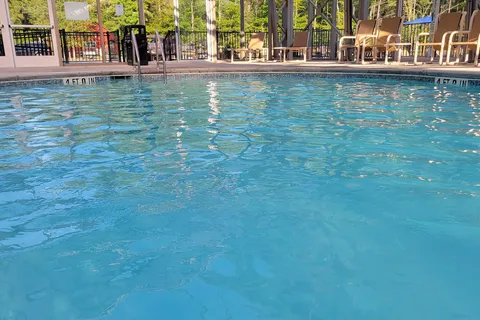 Westward Shores Cottages and RV Resort