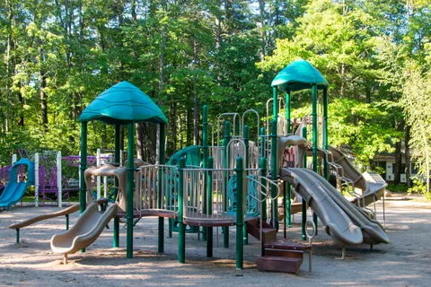 Westward Shores Cottages and RV Resort
